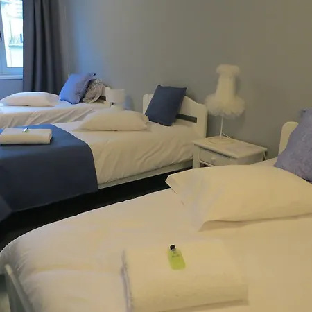 Cruz Vermelha Hostel Vila Nova de Gaia